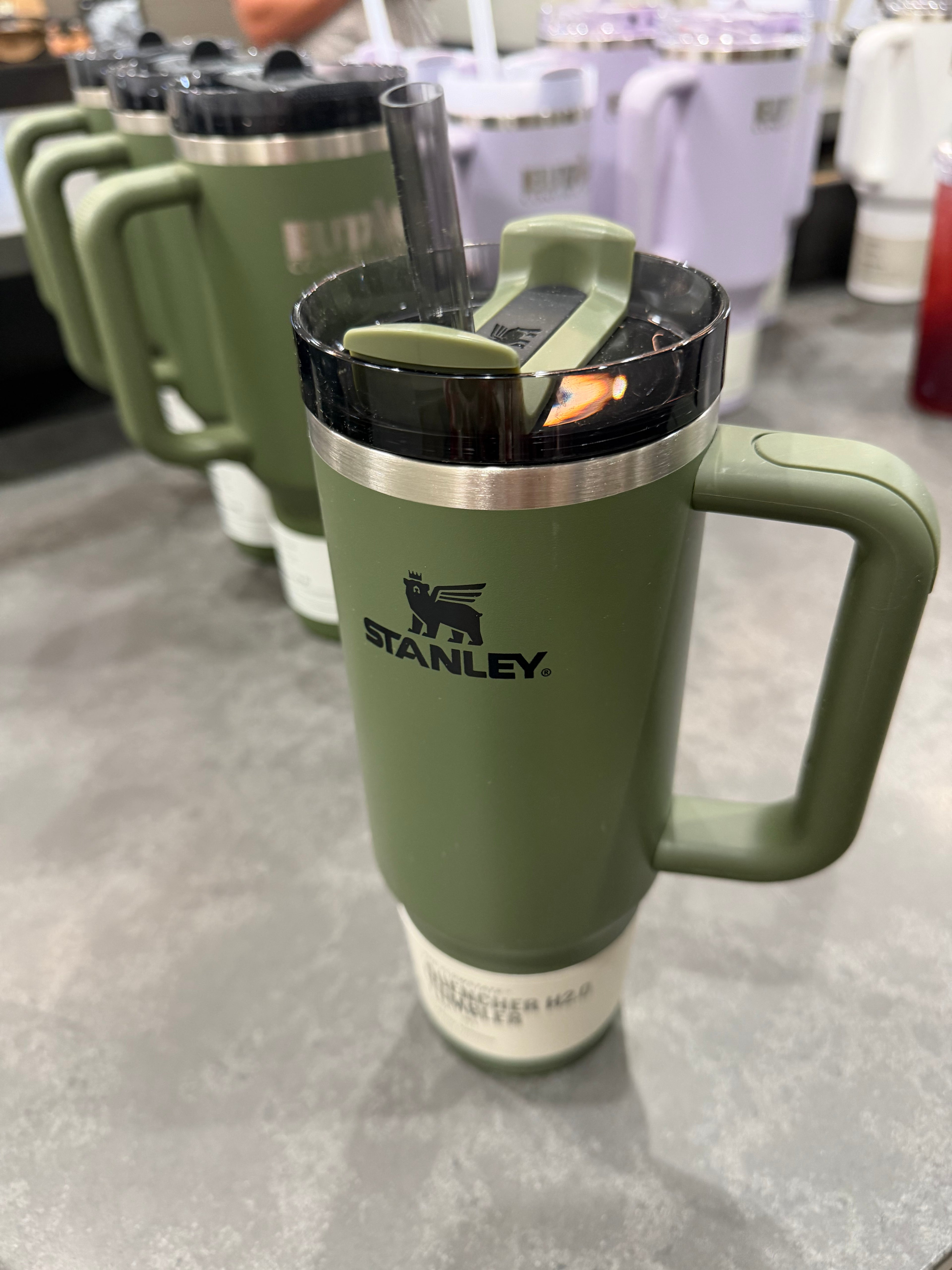 30oz Green / Straw Top